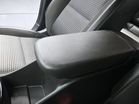 Used 2024 Chevrolet Trax LT FWD image 33