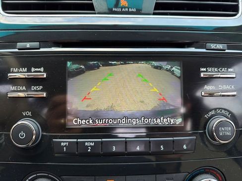 Used 2015 Nissan Altima 2.5 S w/ Special Edition Package FWD image 13