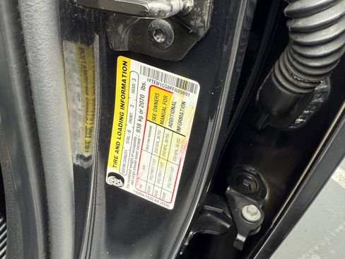 Used 2015 Ford F150 XLT image 32