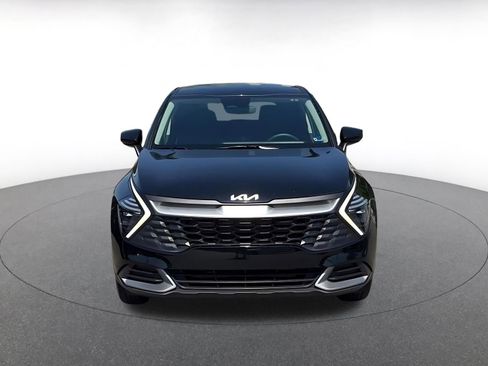 Used 2025 Kia Sportage LX FWD image 4