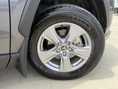 Certified 2025 Toyota RAV4 XLE AWD/4WD image 9