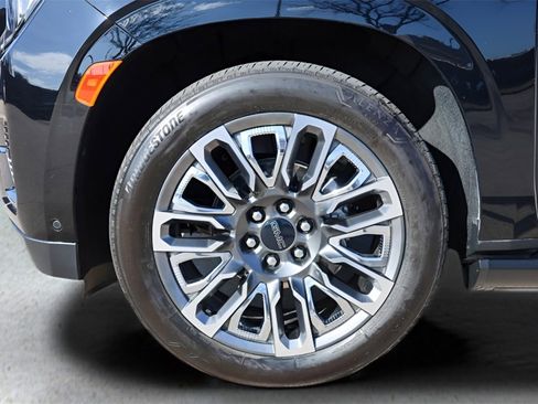 Used 2023 GMC Yukon XL Denali Ultimate image 37