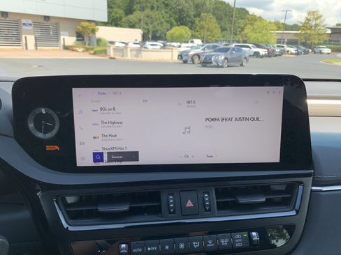 Used 2025 Lexus ES 350 F Sport w/ Accessory Package (Z2) FWD image 23