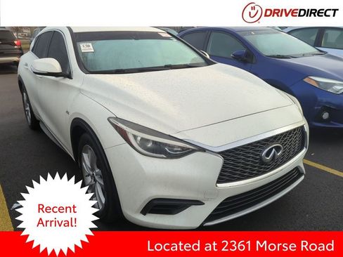 Used 2018 INFINITI QX30 image 1