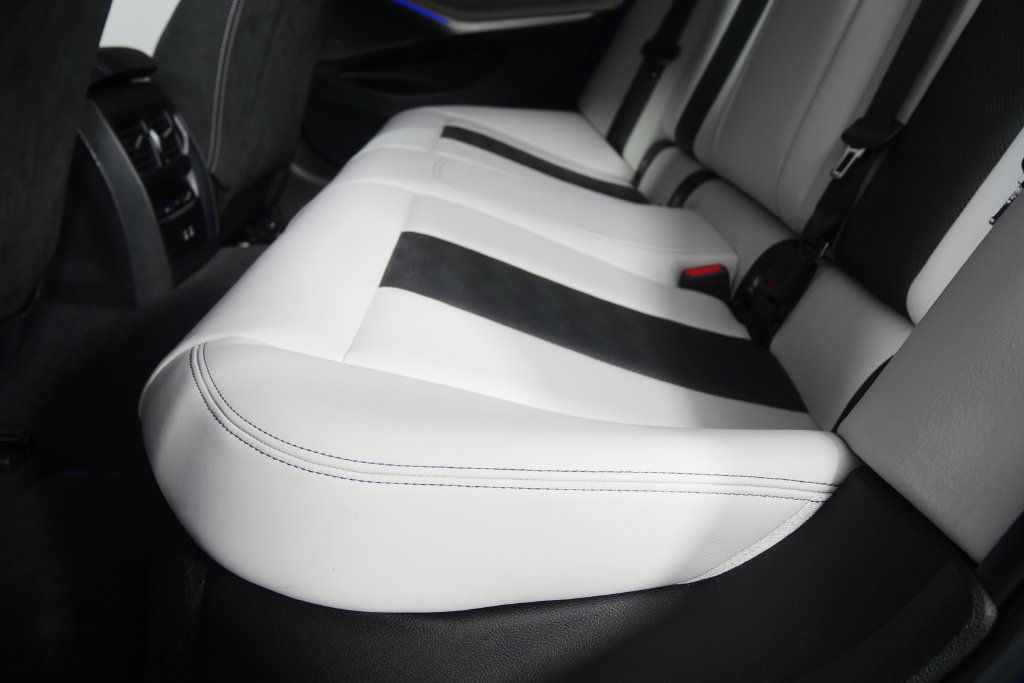Used 2022 BMW M3 RWD image 24