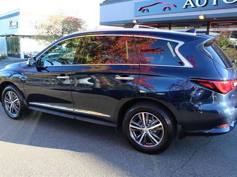 Used 2019 INFINITI QX60 Luxe w/ Essential Package image 3