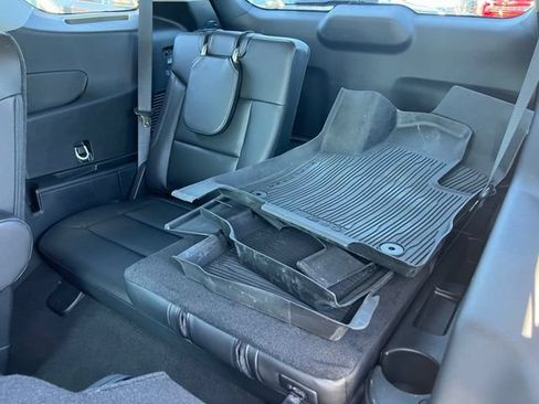 Certified 2024 Ford Explorer XLT w/ Equipment Group 202A AWD/4WD image 21