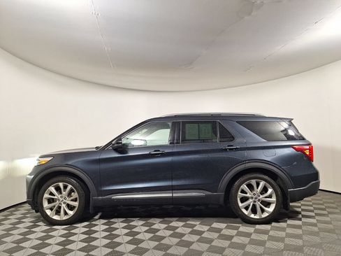 Used 2022 Ford Explorer Platinum w/ Equipment Group 601A RWD image 8