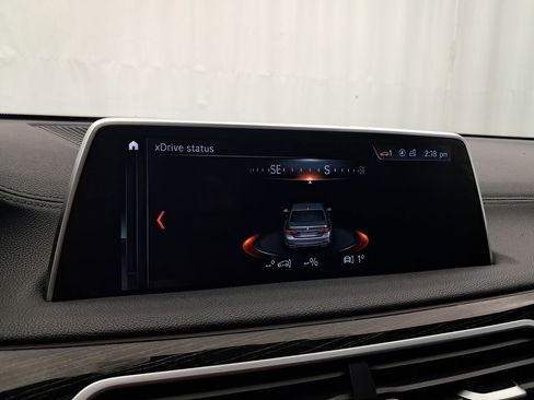 Used 2019 BMW 750i xDrive w/ M Sport Package image 28