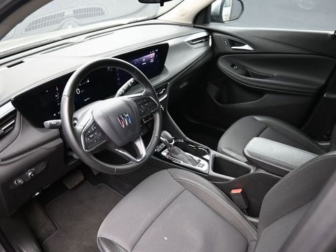 Used 2025 Buick Encore GX Preferred AWD/4WD image 21