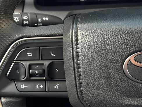 Used 2025 Toyota 4Runner TRD Off-Road Premium image 28