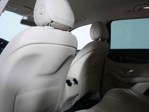 Used 2017 Mercedes-Benz GLC 300 4MATIC image 16