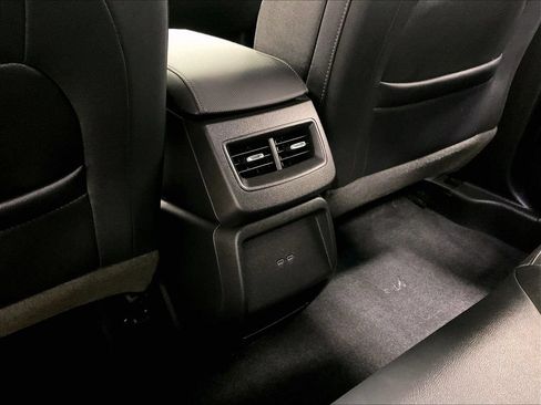 Used 2024 Chevrolet Equinox EV LT FWD image 27
