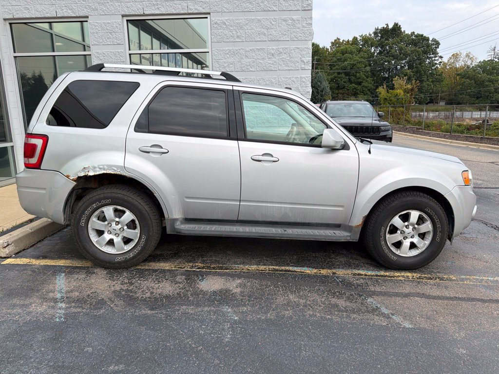 Used 2009 Ford Escape Limited AWD/4WD image 2