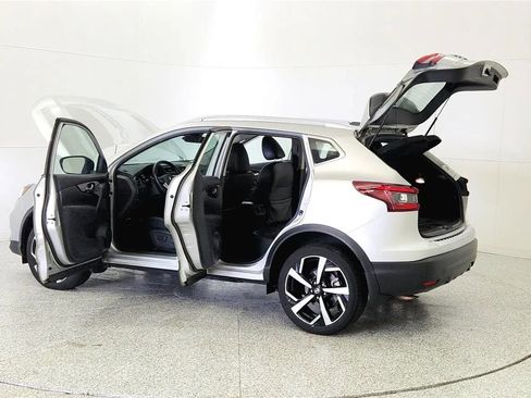 Used 2022 Nissan Rogue Sport SL AWD/4WD image 11