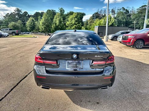 Used 2023 BMW 540i w/ Premium Package RWD image 7