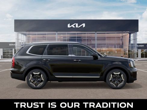 New 2025 Kia Telluride S image 7