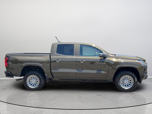 Used 2024 Chevrolet Colorado W/T RWD image 6