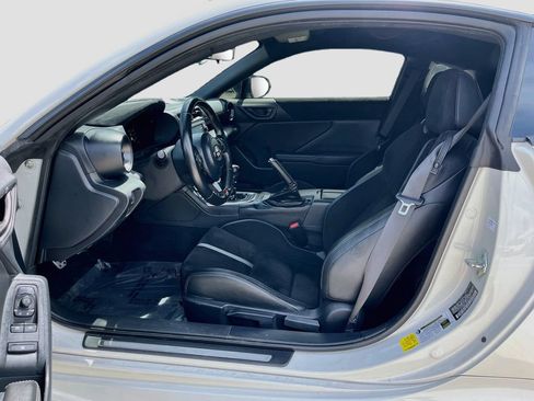 Used 2024 Toyota GR86 Premium RWD image 20