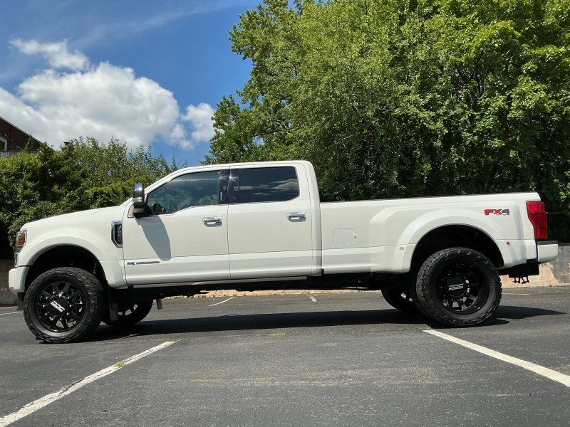 Used 2022 Ford F450 Platinum w/ FX4 Off-Road Package AWD/4WD image 10