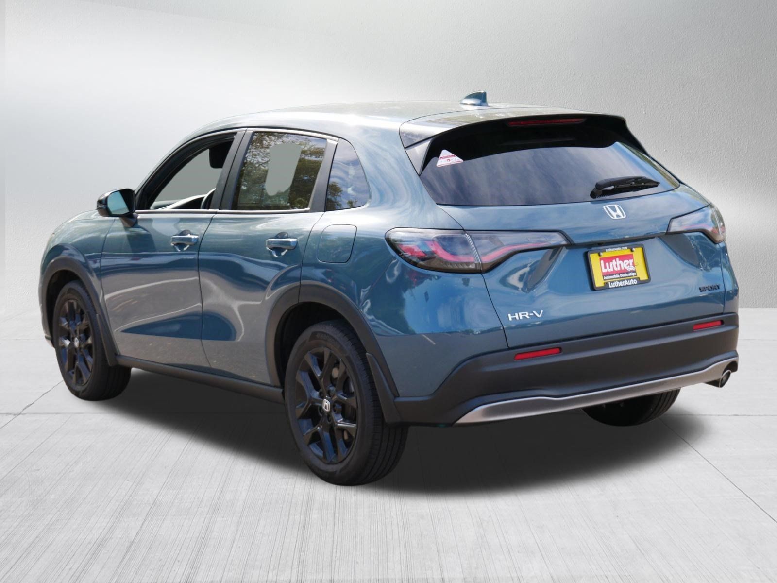 Certified 2025 Honda HR-V Sport image 5