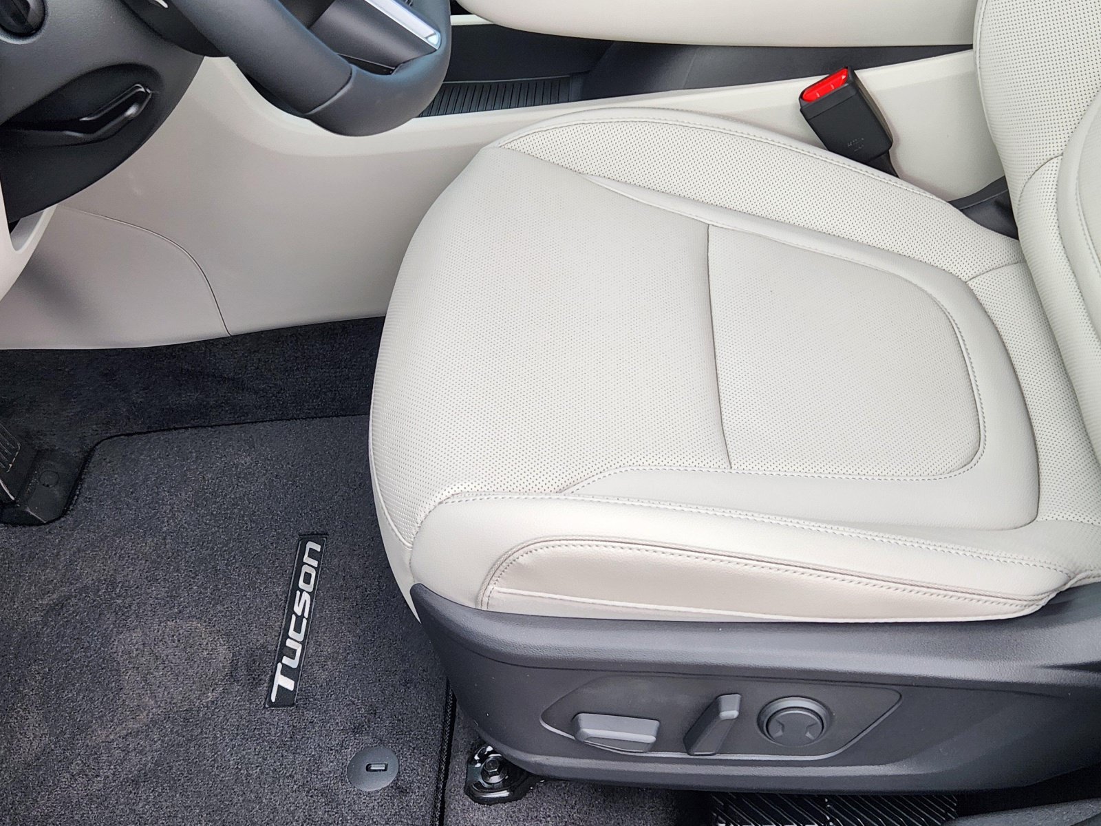 New 2026 Hyundai Tucson Limited AWD/4WD image 9