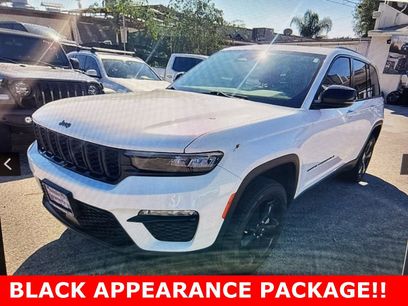 Used 2023 Jeep Grand Cherokee Limited w/ Black Appearance Package