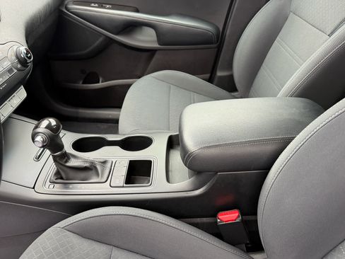 Used 2018 Kia Sorento FWD image 19