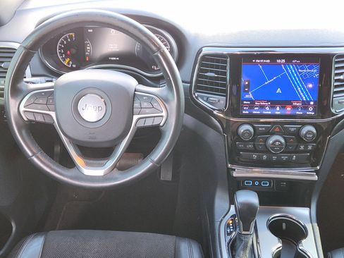 Used 2020 Jeep Grand Cherokee Altitude image 26