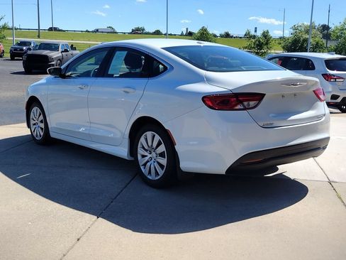 Used 2016 Chrysler 200 LX FWD image 7