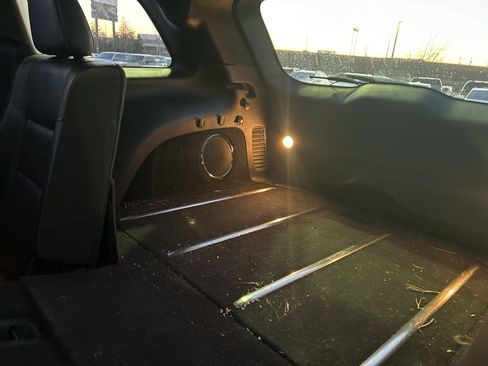 Used 2015 Jeep Grand Cherokee Overland image 11