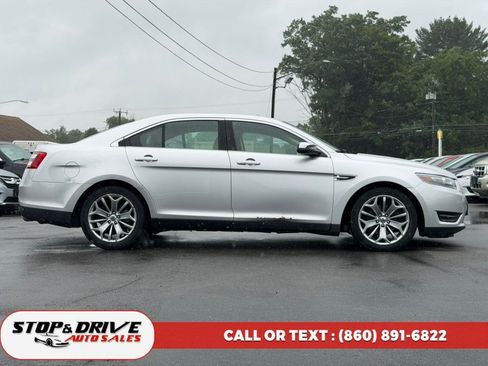 Used 2013 Ford Taurus Limited FWD image 4