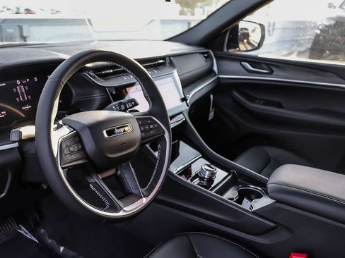New 2026 Jeep Grand Cherokee Limited AWD/4WD image 24