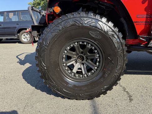 Used 2015 Jeep Wrangler Unlimited Sport w/ Max Tow Package AWD/4WD image 22