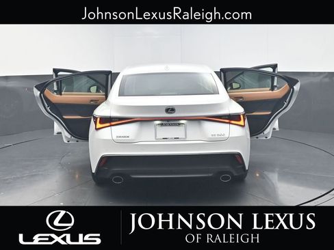 Certified 2024 Lexus IS 300 w/ Premium Package image 28