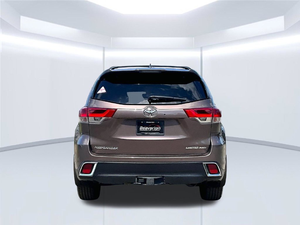Used 2018 Toyota Highlander Limited Platinum AWD/4WD image 6