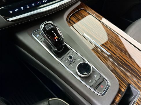 Used 2021 Cadillac Escalade Premium Luxury w/ Performance Package image 23