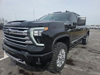 Used 2024 Chevrolet Silverado 3500 High Country w/ High Country Premium Package video 2