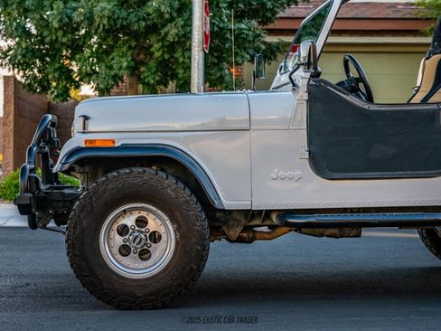Used 1986 Jeep CJ 7 image 4