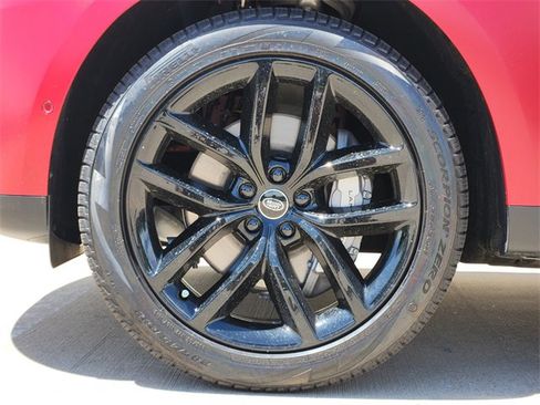 Used 2025 Land Rover Range Rover Sport image 10