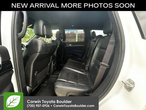 Used 2019 Jeep Grand Cherokee Limited w/ Trailer Tow Group IV AWD/4WD image 11
