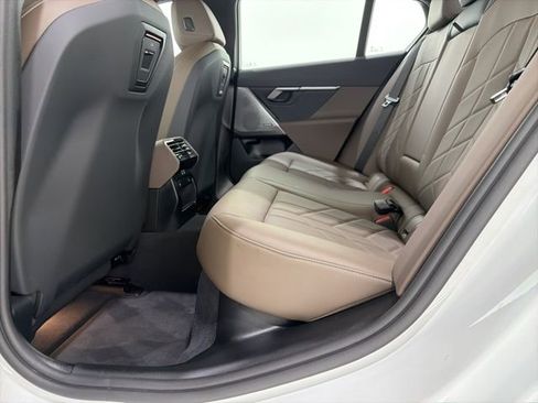 Used 2026 BMW 530i xDrive w/ Premium Package image 17