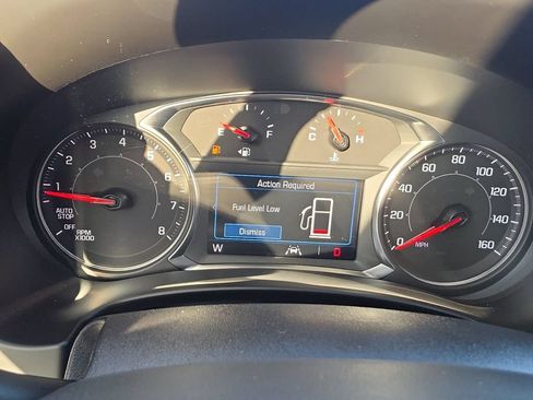Used 2024 GMC Terrain SLE w/ Driver Convenience Package FWD image 18