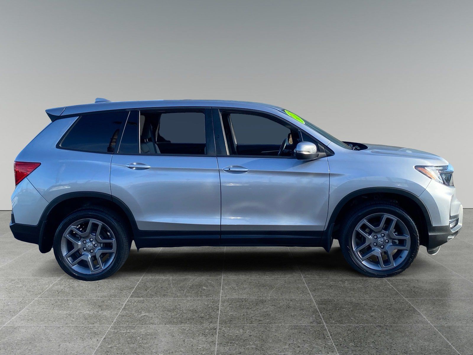 Used 2023 Honda Passport EX-L image 6