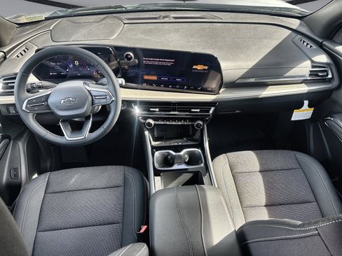 New 2026 Chevrolet Traverse LT w/ Midnight/Sport Edition AWD/4WD image 23