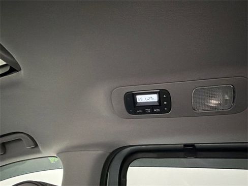 Used 2021 Honda Odyssey Elite image 21