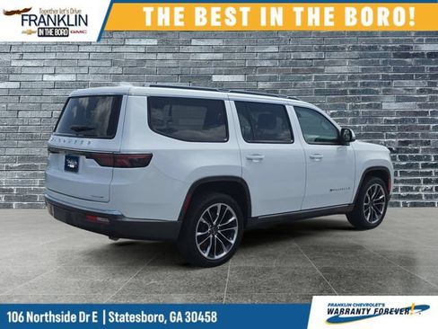 Used 2022 Jeep Wagoneer Series III w/ Premium Group I RWD image 6
