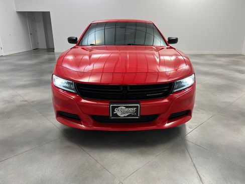 Used 2023 Dodge Charger SXT RWD image 2