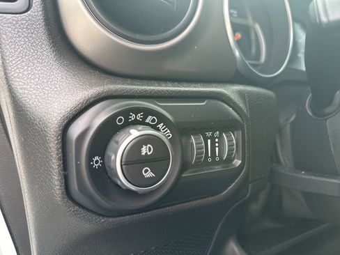 Used 2020 Jeep Gladiator Sport w/ Quick Order Package 24S image 21