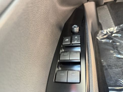 Used 2025 Toyota Camry LE FWD image 25